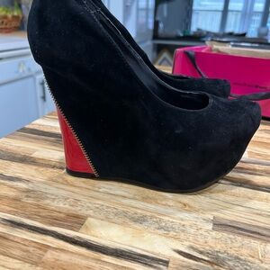 Elegant Black and Red Wedge Shoes